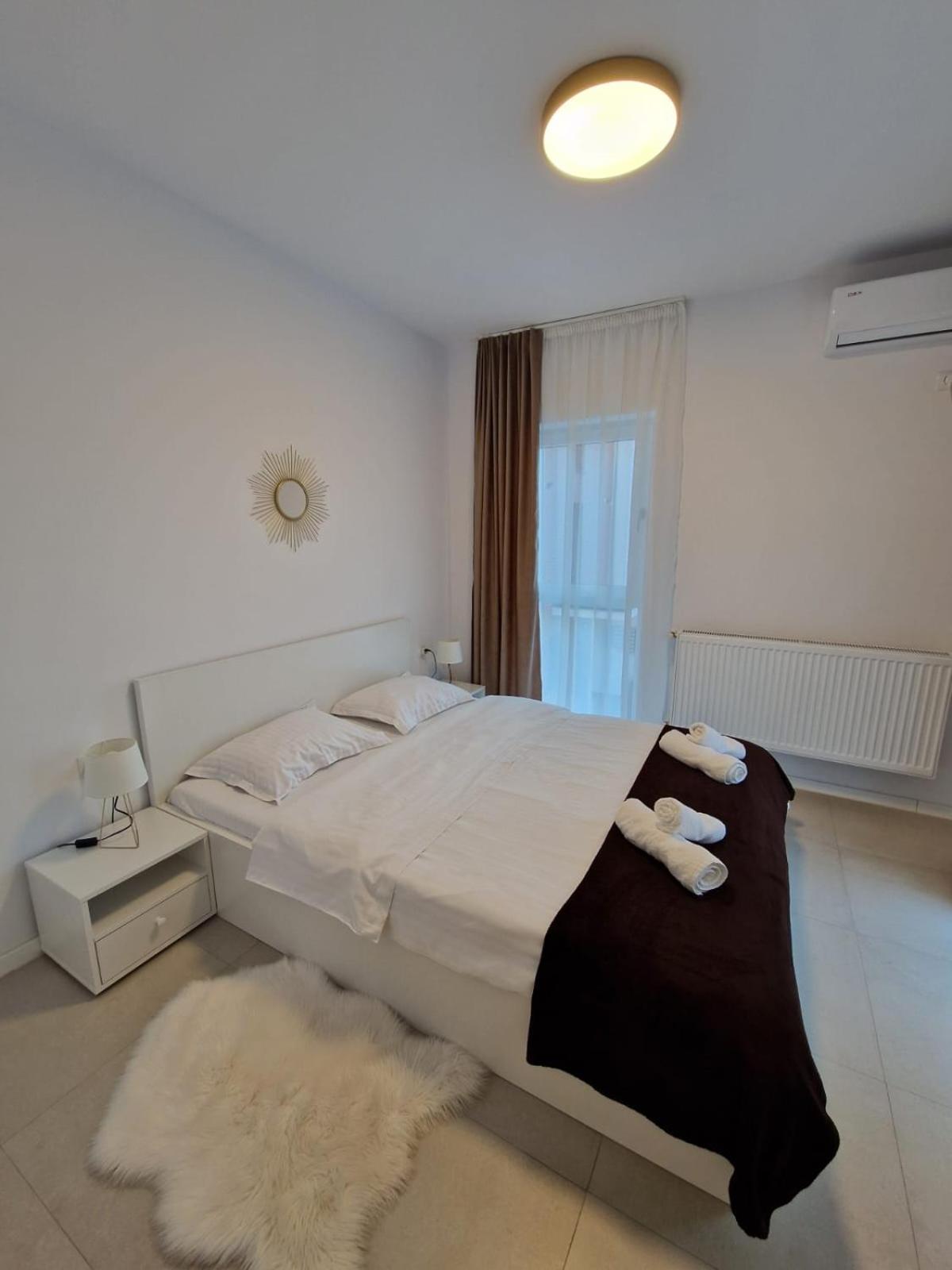 Cora Apartment Baia Mare Buitenkant foto